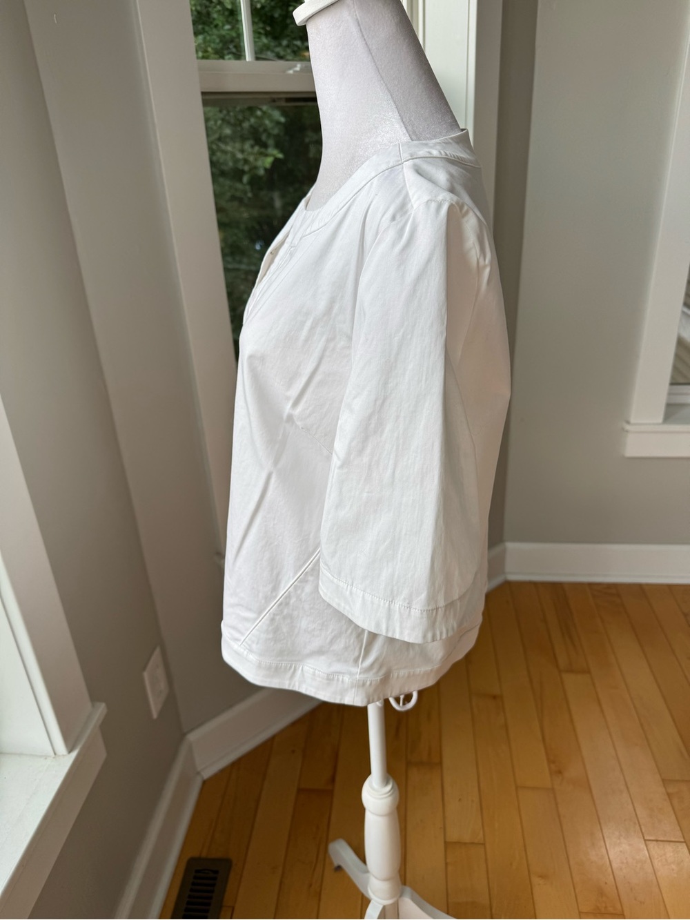 Carlisle Collection White Structured Minimalist Cotton Short Sleeve Blouse Sz 6 - Picture 2 of 8